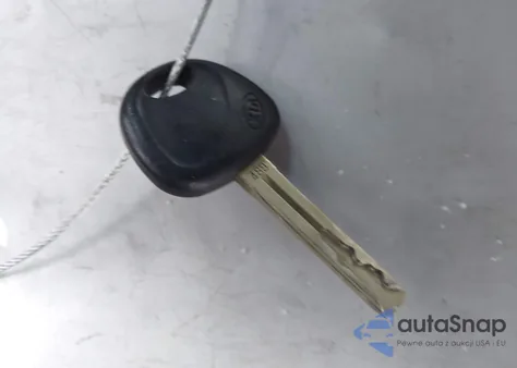 2011 Kia Sorento Lx z USA, uszkodzony, nr VIN 5XYKTDA16BG094963